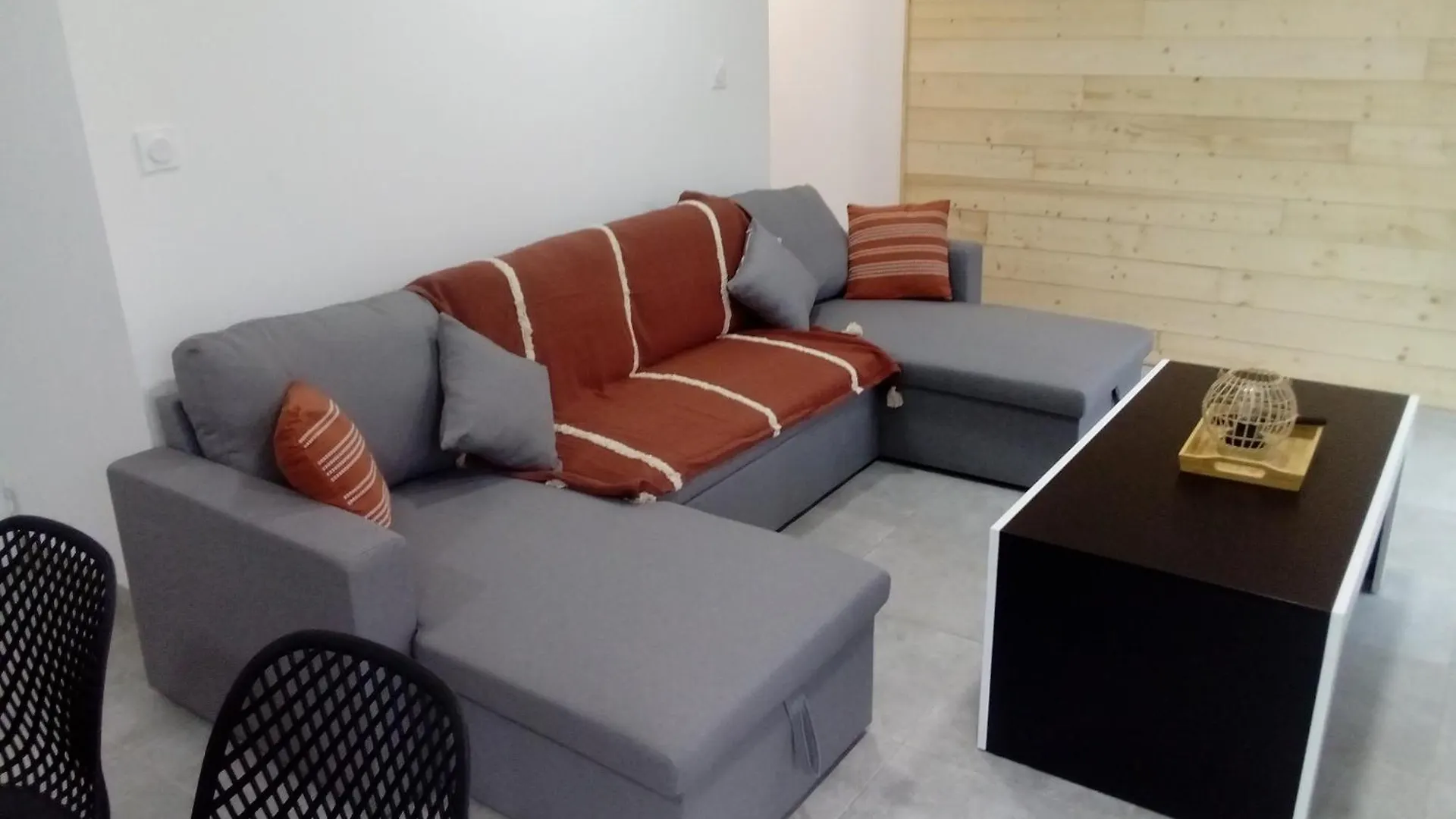 Apartment Appt Tout Confort Laveissiere 102